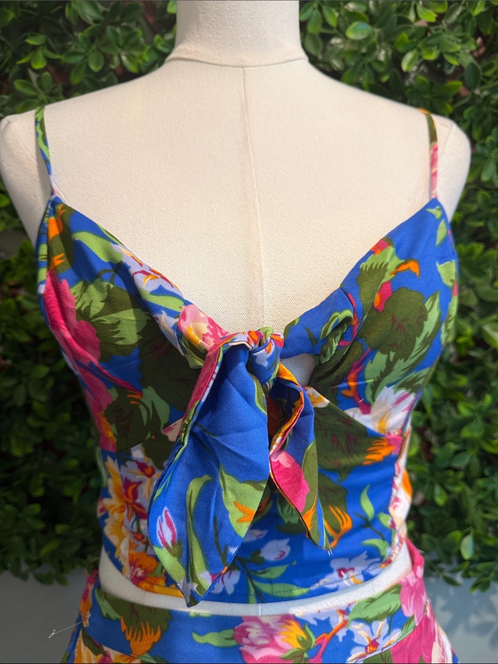 NWT- Floral Tie-Front Crop Top & Skort Set - Picture 4 of 13